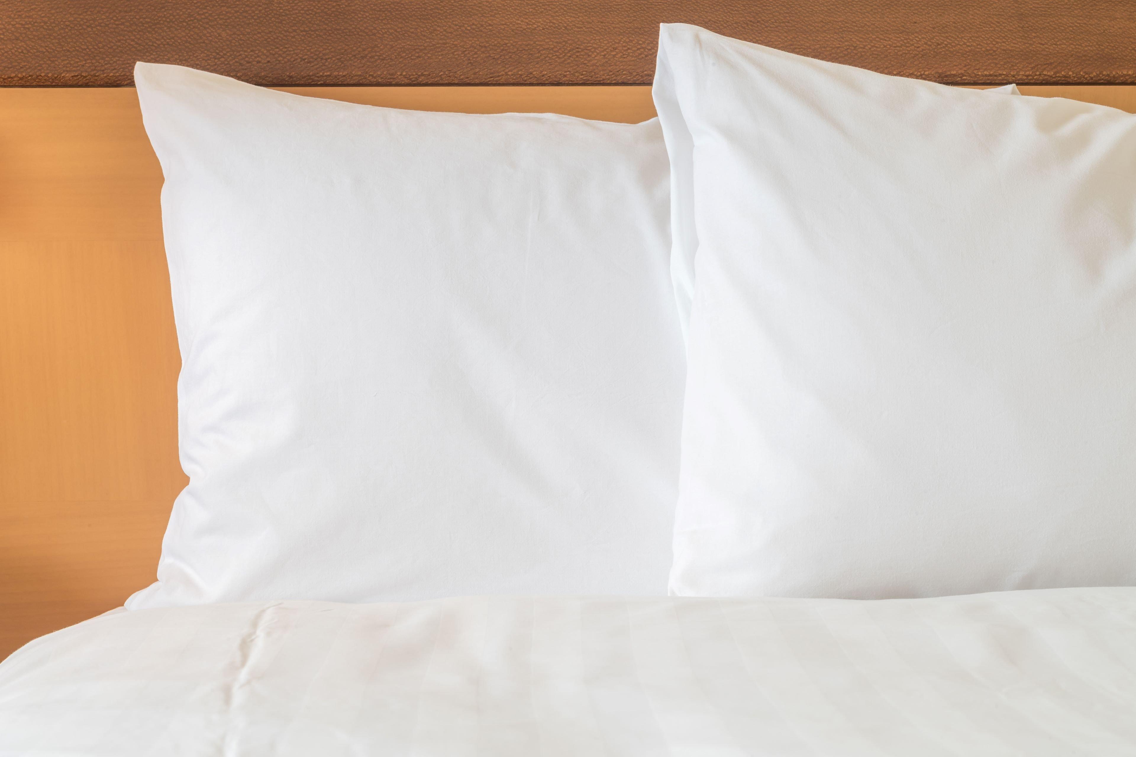 Express & By Ihg 2*