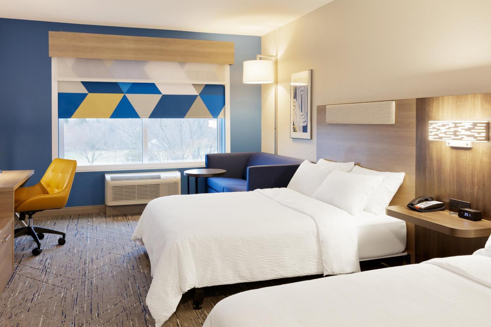 Express & By Ihg 2*