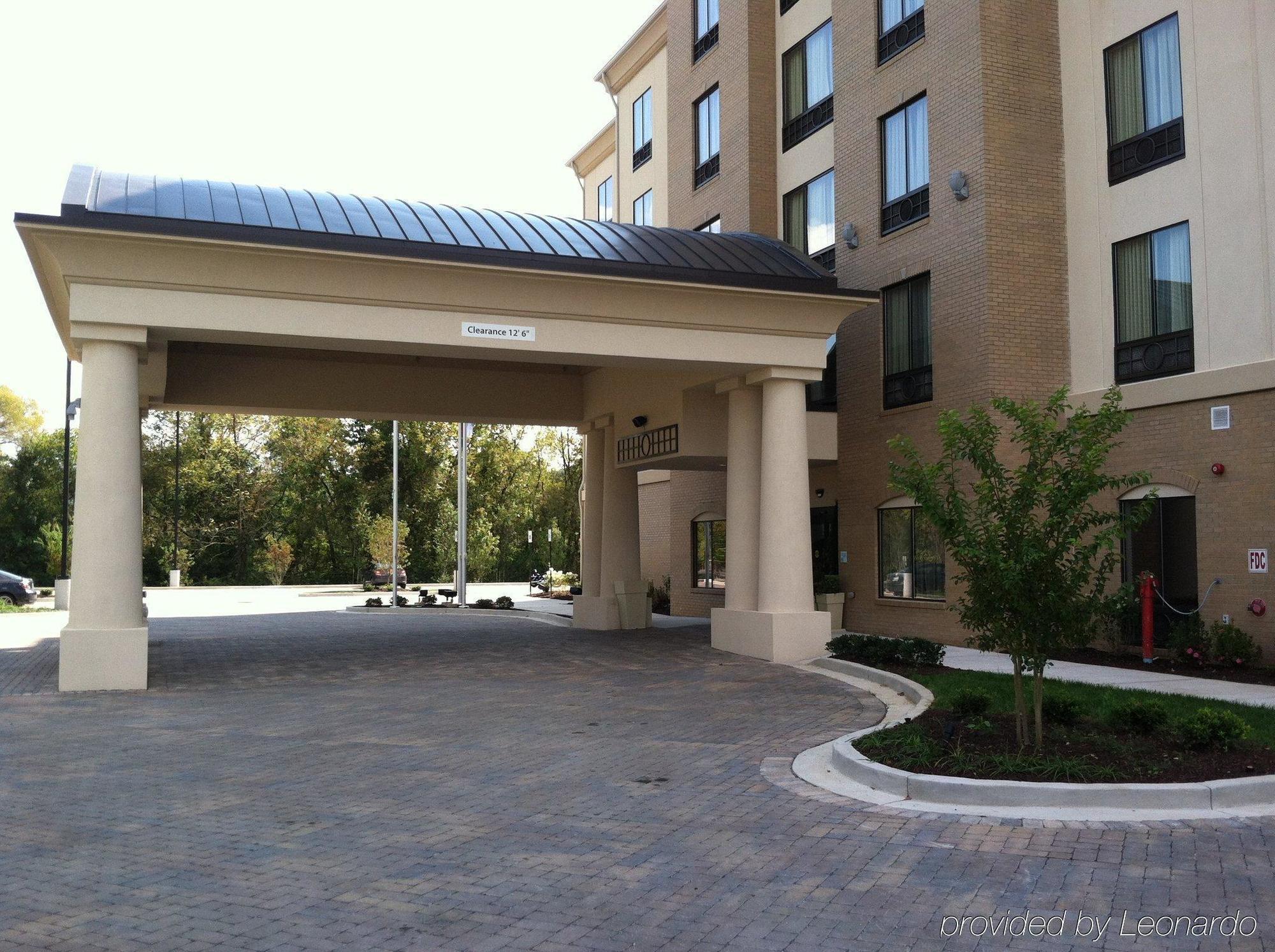 Express & By Ihg Hotel