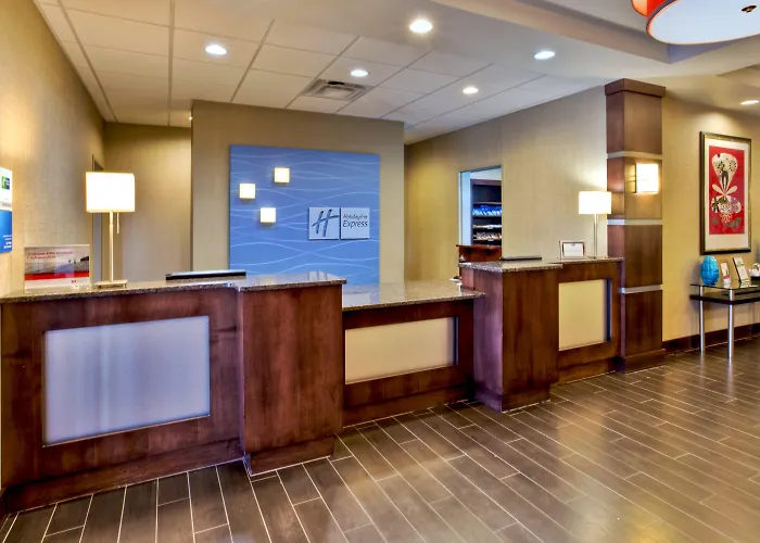Holiday Inn Express & Suites Oak Ridge By Ihg