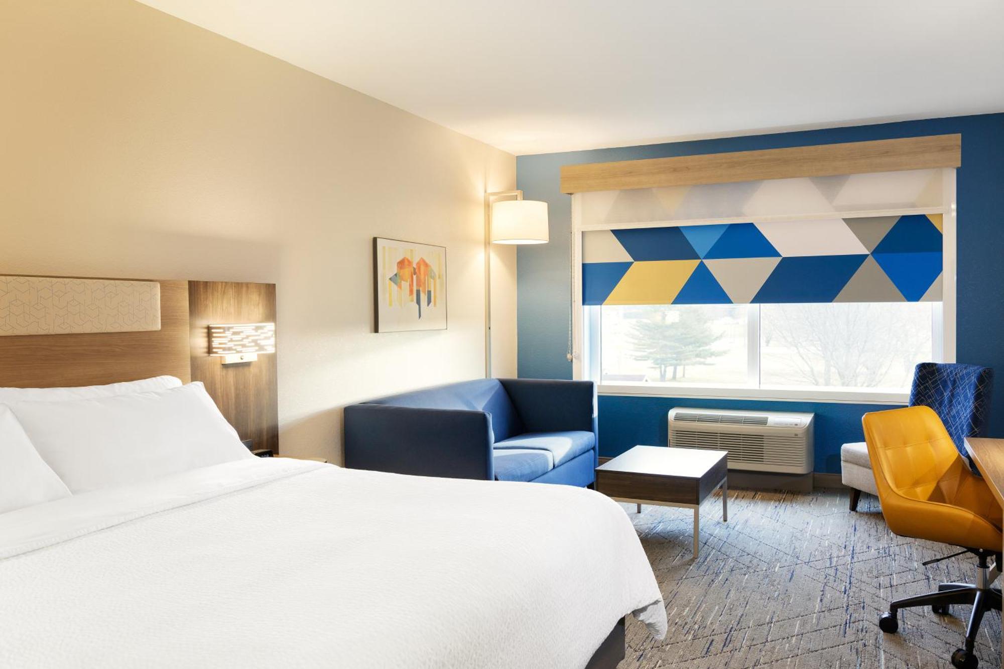Hotel Express & By Ihg
